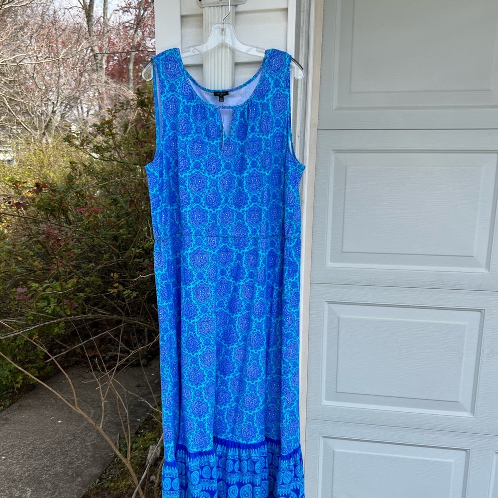 NWT Talbots Pretty Blues White Patterned Keyhole Nevk Sleeveless Maxi Dress
